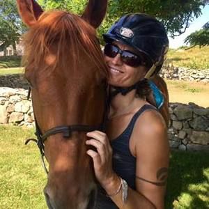 Meet your Posher, Simone